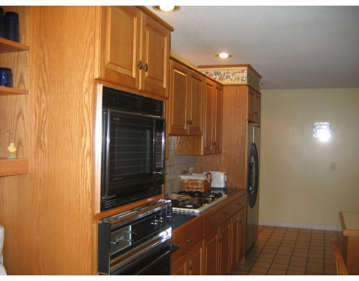 25 Ridgeway Circle Springfield, MA 01118 - Photo 10 of 30