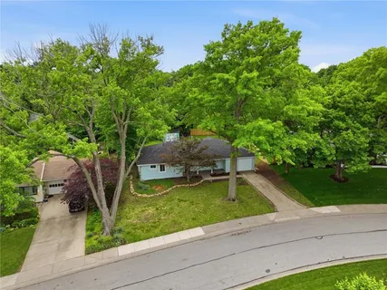 $515,000 | 7740 Briar Street, Prairie Village, KS 66208