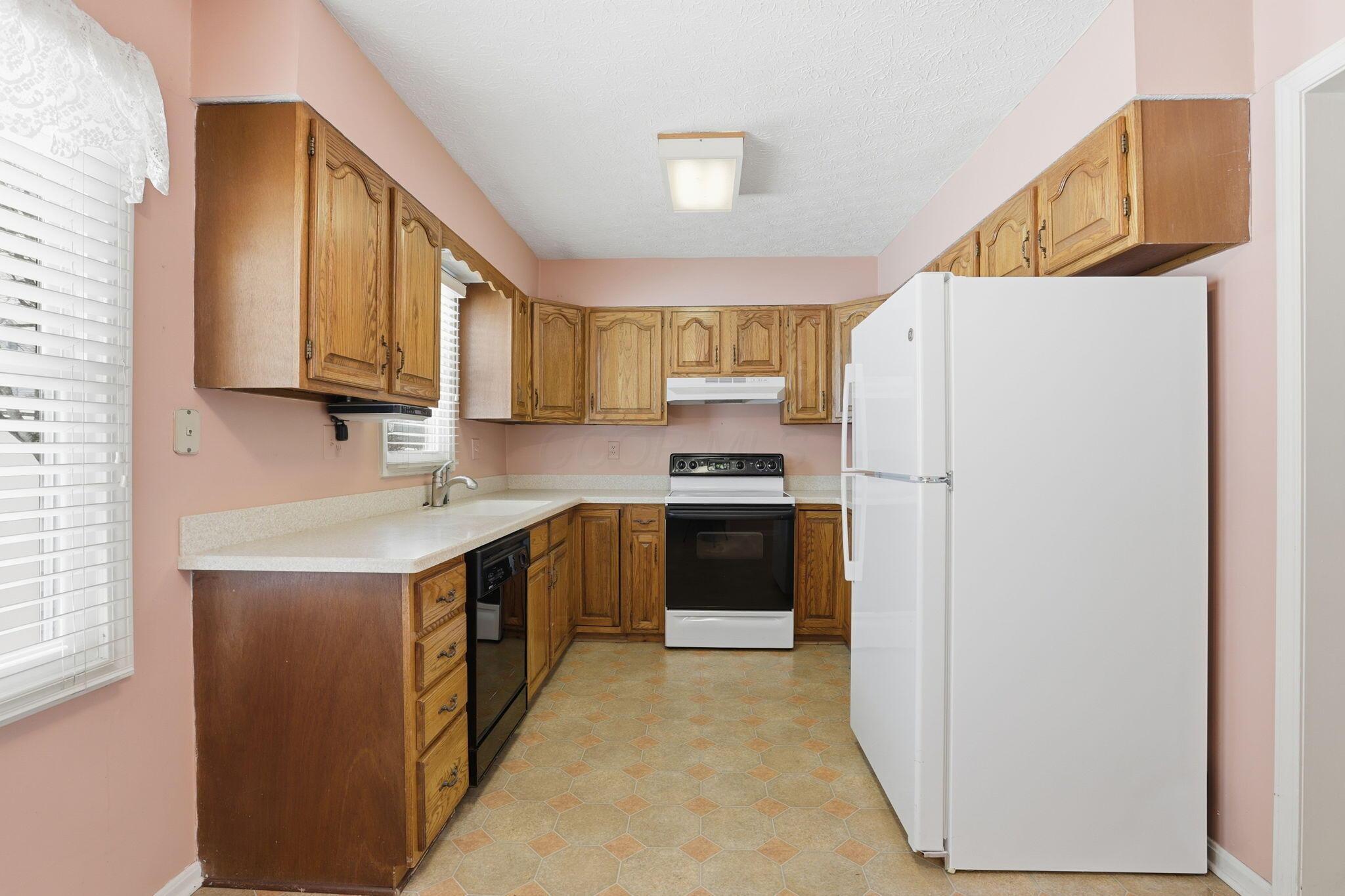 602 Deanna Stroll Road Heath, OH 43056 - Photo 10 of 31 11-web-or-mls-0V3A6286