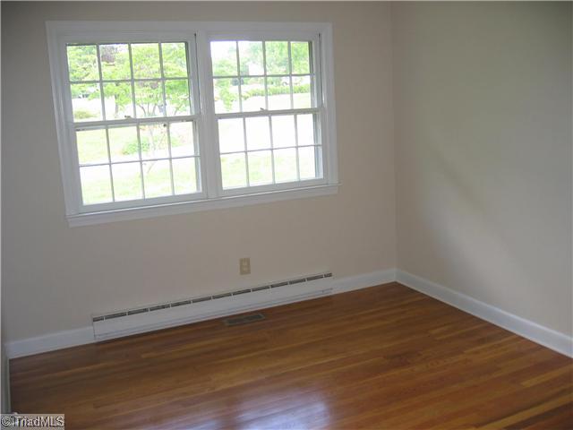 1060 Linger Road Winston-Salem, NC 27127 - Photo 16 of 16 2nd Bedroom.