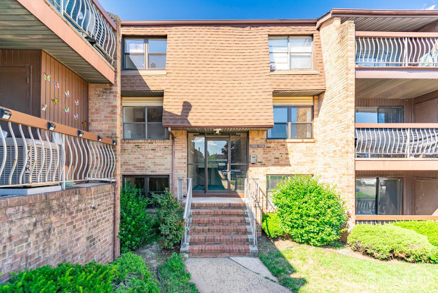 1719 Raspberry Court, Unit 1719 Edison, NJ 08817 - Photo 1 of 22