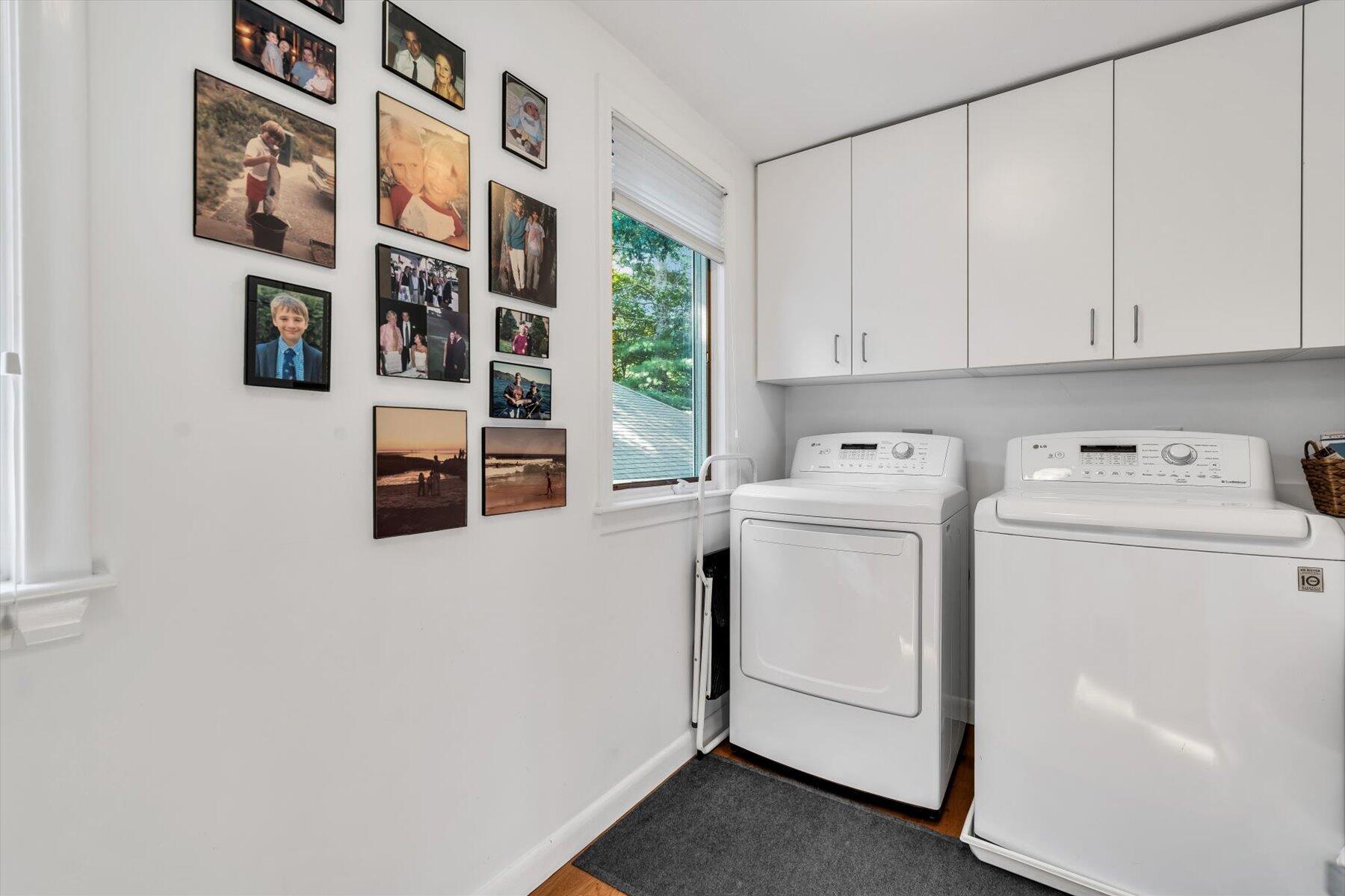5 Tide Run Mashpee, MA 02649 - Photo 43 of 64 a utility room with dryer and washer