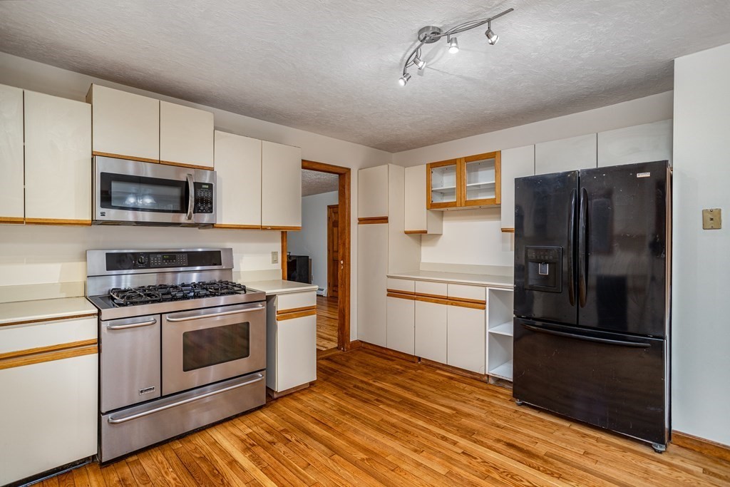 8 Kendall Hill Road Mont Vernon, NH 03057 - Photo 14 of 36 Gallery Image 14
