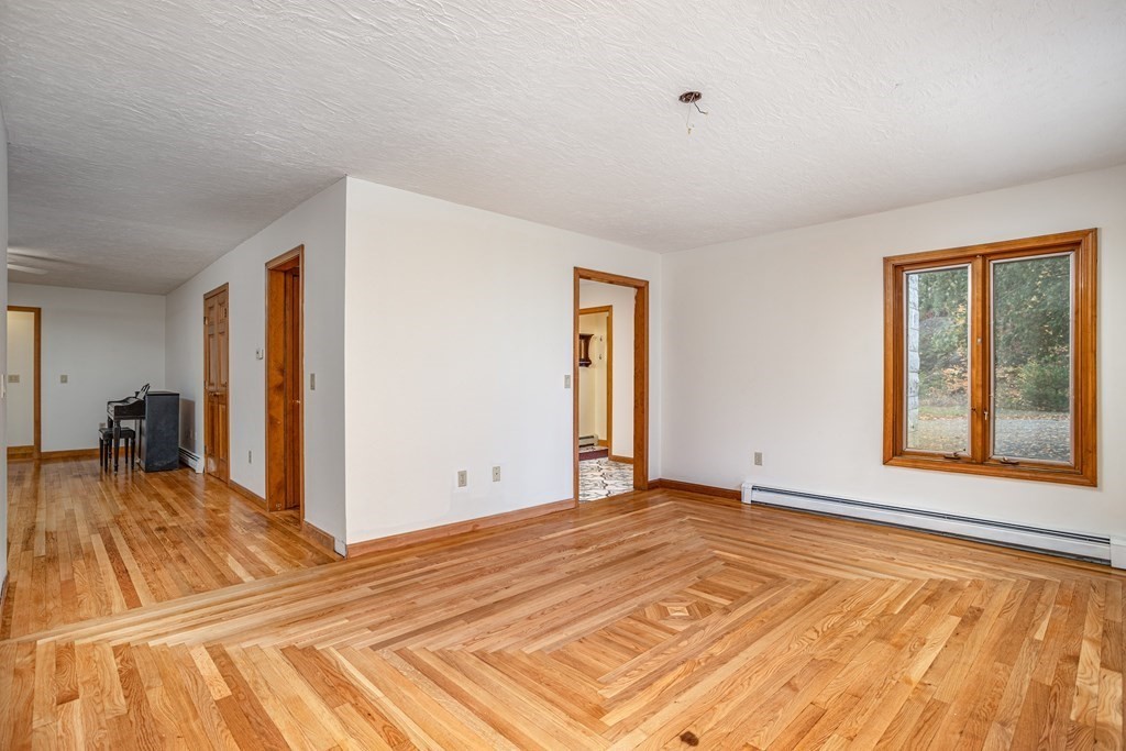 8 Kendall Hill Road Mont Vernon, NH 03057 - Photo 17 of 36 Gallery Image 17