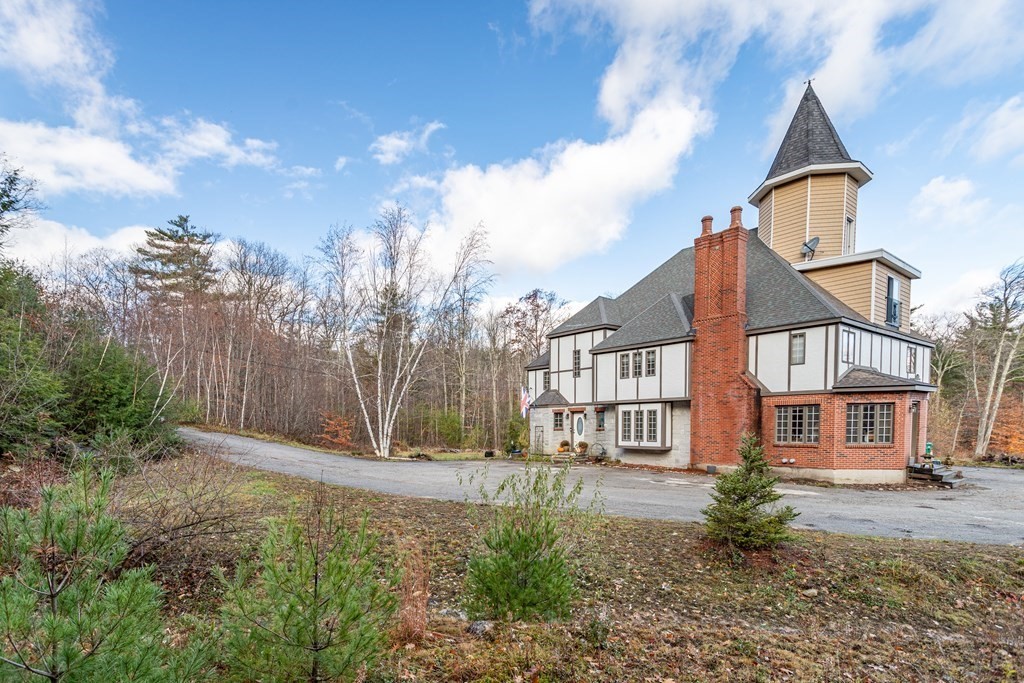 8 Kendall Hill Road Mont Vernon, NH 03057 - Photo 3 of 36 Gallery Image 3