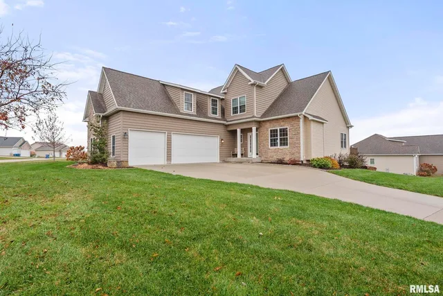 $539,900 | 27 Blackstone Circle, Le Claire, IA 52753