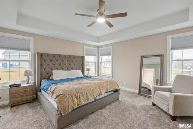 $539,900 | 27 Blackstone Circle, Le Claire, IA 52753