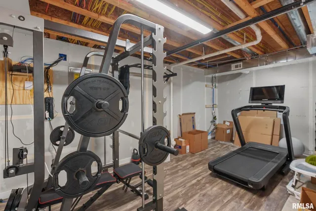 $539,900 | 27 Blackstone Circle, Le Claire, IA 52753