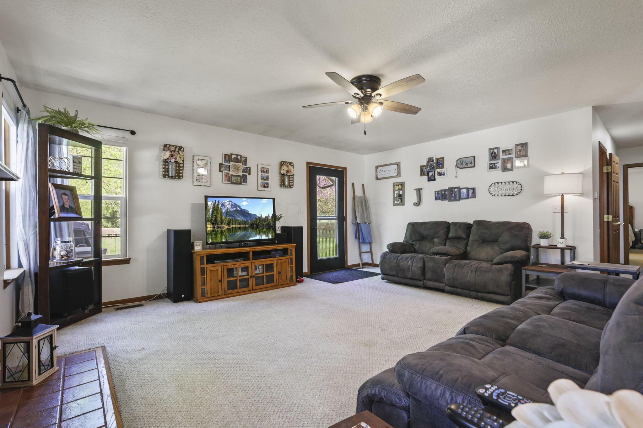 14060 Refugee Road Southwest Pataskala, OH 43062 - Photo 19 of 48 25-web-or-mls-0D3A4626