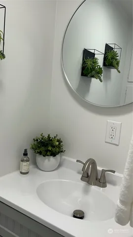 a close view of sink