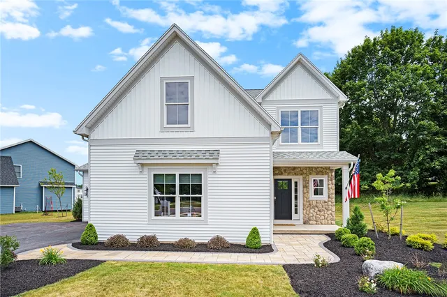 $534,900 | 73 Chase Meadow Trail, Mendon, NY 14472