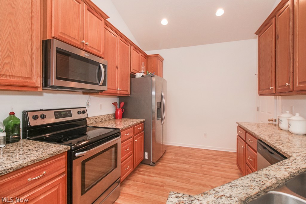 16471 Drake Road Strongsville, OH 44136 - Photo 15 of 35