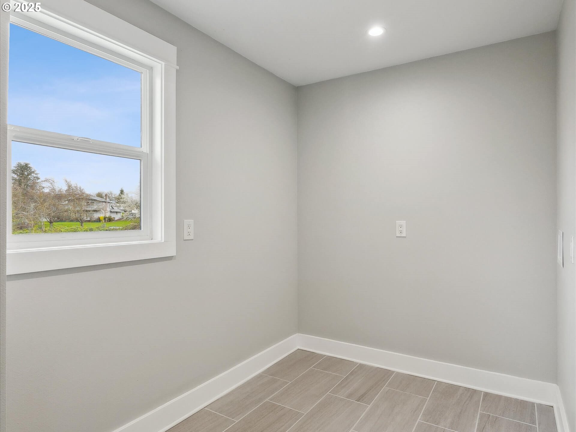 7920 Southeast Orient Drive Gresham, OR 97080 - Photo 32 of 45