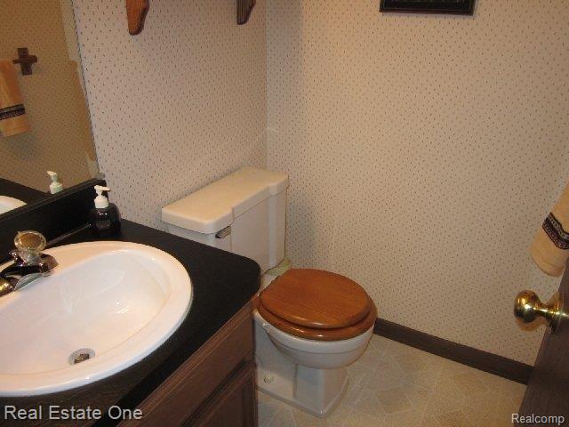 17230 Wayne Road Livonia, MI 48152 - Photo 12 of 25 powder room.JPG