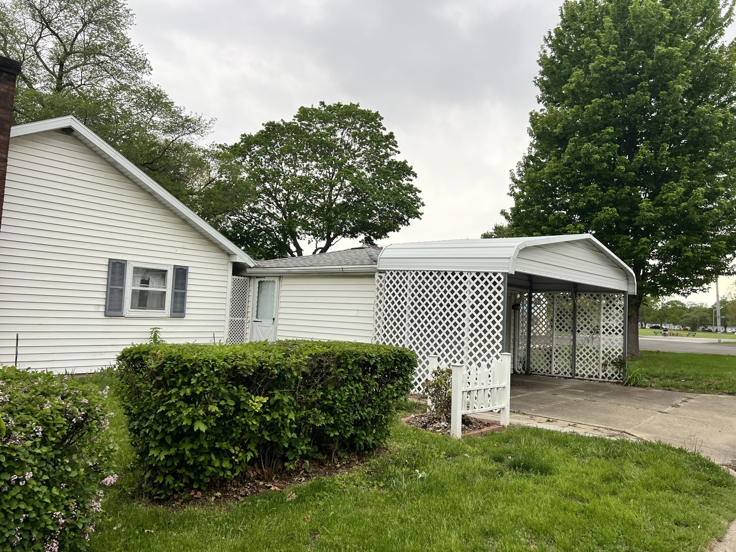 31 Winding Lane Rantoul, IL 61866 - Photo 4 of 18