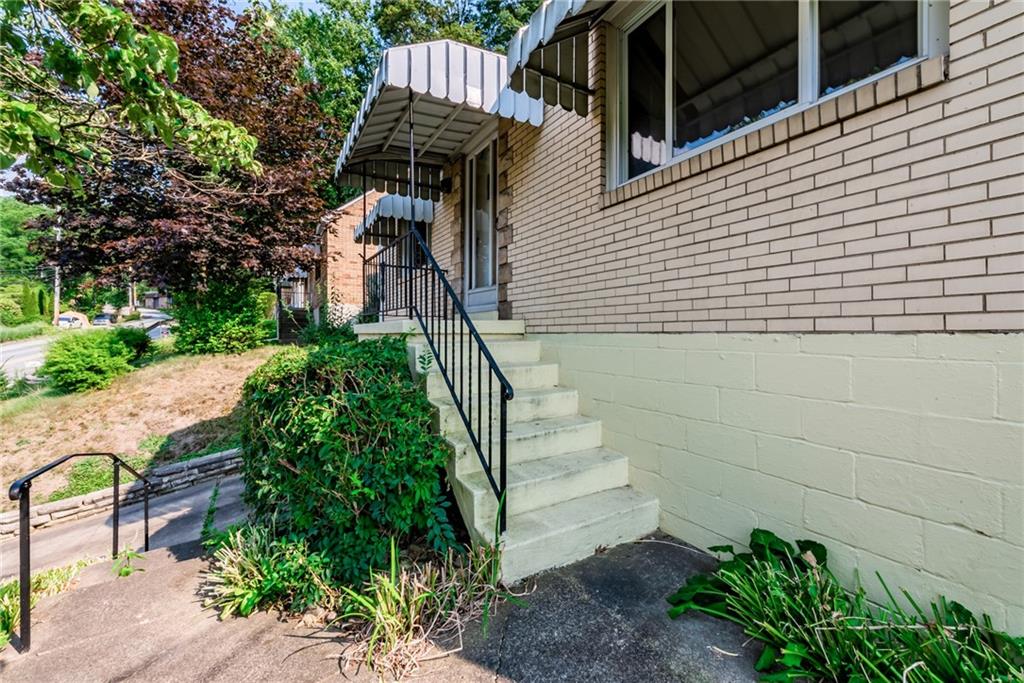 4900 Verona Road Verona, PA 15147 - Photo 3 of 25 Gallery Image 3