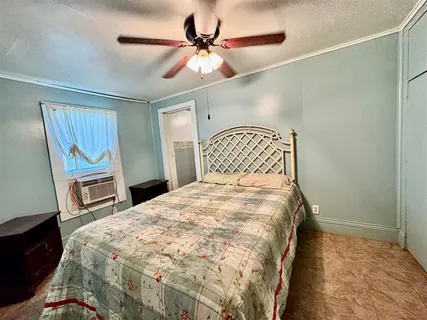 $55,000 | 208 West Jefferson Street, Jennings, LA 70546