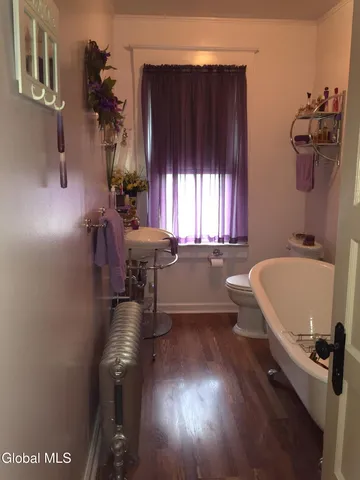 $565,000 | 484 Kenwood Avenue, Bethlehem, NY 12054