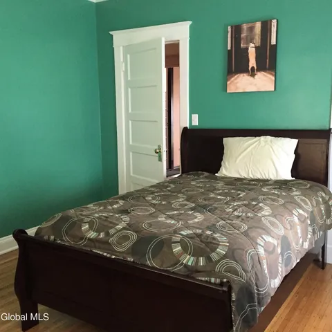 $565,000 | 484 Kenwood Avenue, Bethlehem, NY 12054