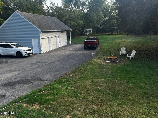 $565,000 | 484 Kenwood Avenue, Bethlehem, NY 12054