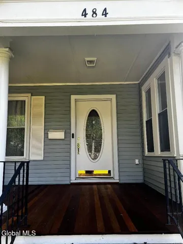 $565,000 | 484 Kenwood Avenue, Bethlehem, NY 12054