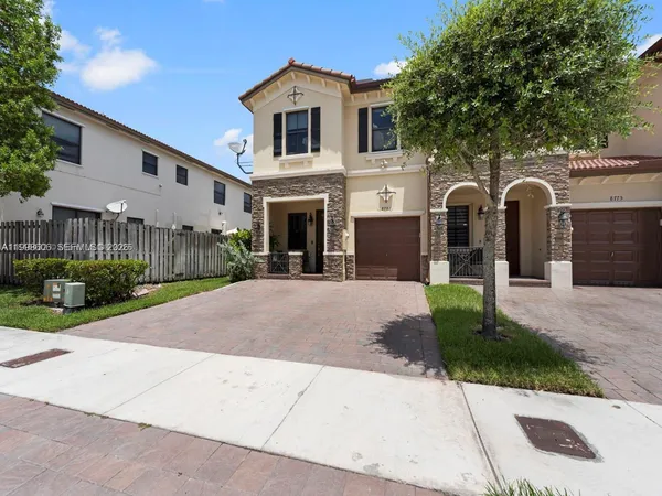 $4,600 | 8781 Northwest 98th Court, Unit 8781, Doral, FL 33178