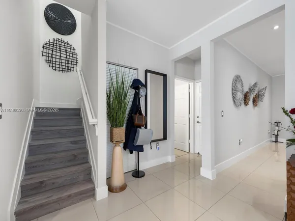 $4,600 | 8781 Northwest 98th Court, Unit 8781, Doral, FL 33178