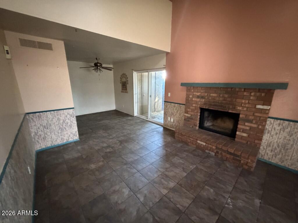 222 West Brown Road, Unit 1 Mesa, AZ 85201 - Photo 4 of 19 IMG_3368