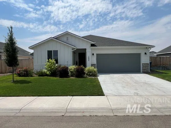$379,900 | 1935 Southwest Cooper Avenue, Mountain Home, ID 83647