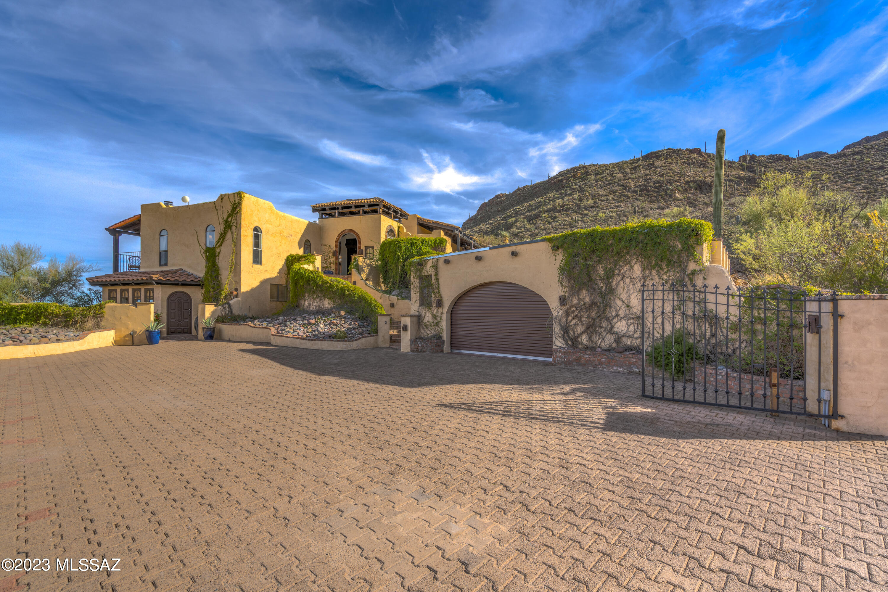6311 West Trails End Road Tucson, AZ 85745 - Photo 2 of 50 Gallery Image 2