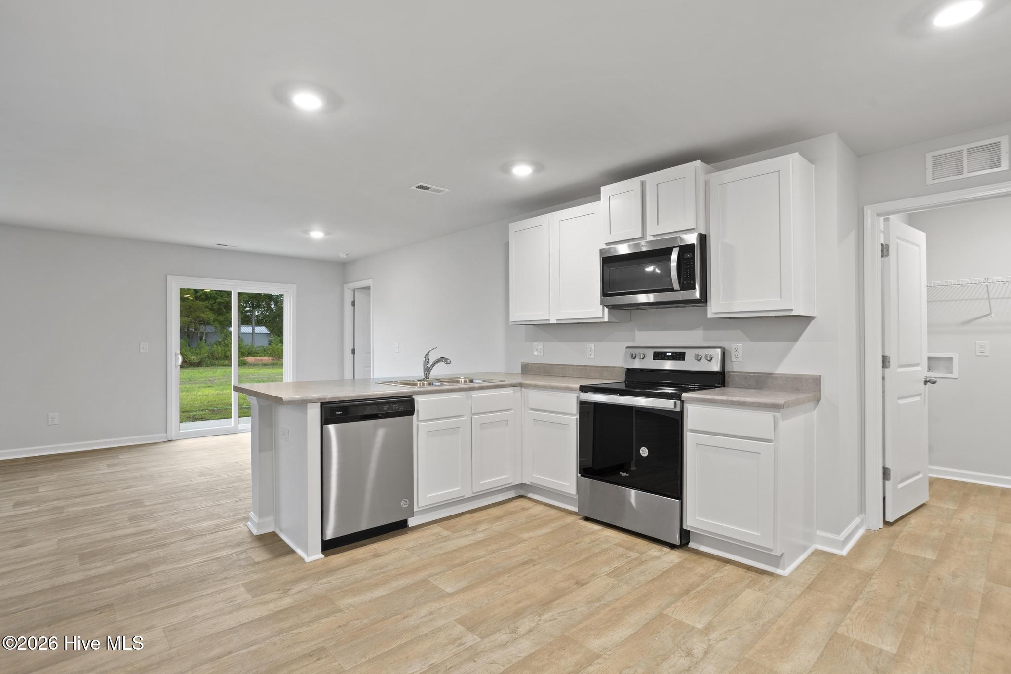 111 Cassidy Lane Holly Ridge, NC 28445 - Photo 4 of 22