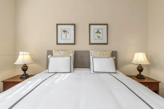 $285,000 | 13941 Clubhouse Drive, Unit 204, Tampa, FL 33618