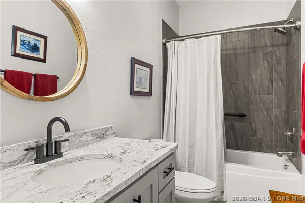 $599,900 | 76 Barolo Lane, Unit 21A, Camdenton, MO 65020