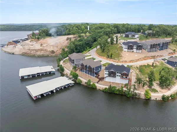 $599,900 | 76 Barolo Lane, Unit 21A, Camdenton, MO 65020