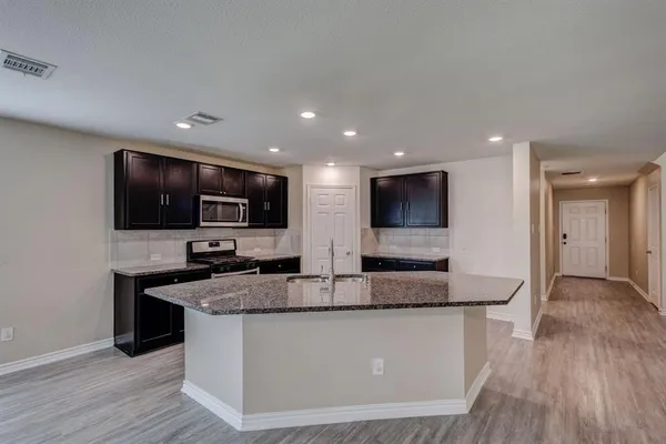 $2,695 | 2700 Tobias Lane, Aubrey, TX 76227