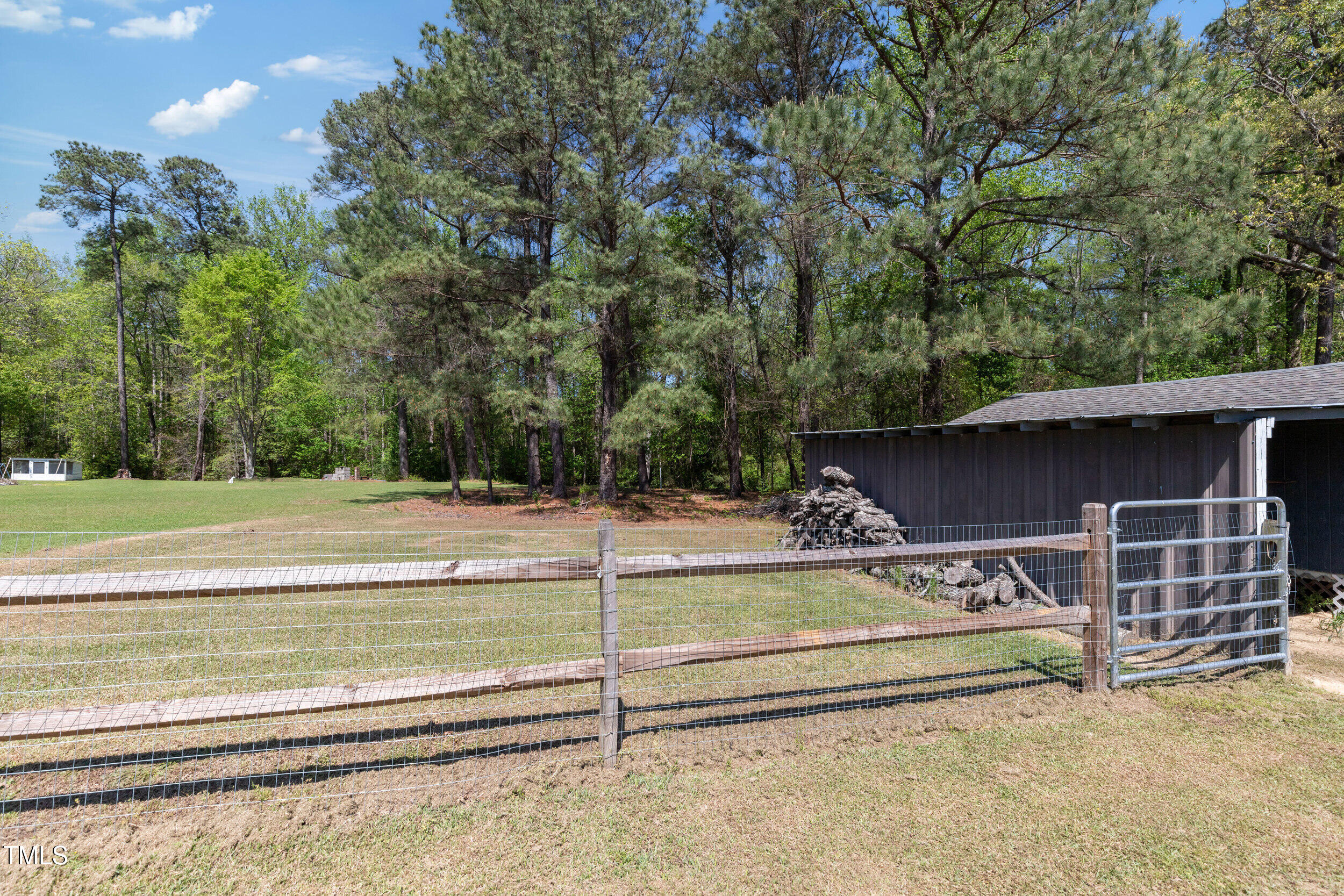 283 Raynor Road Spring Lake, NC 28390 - Photo 13 of 48 Backyard