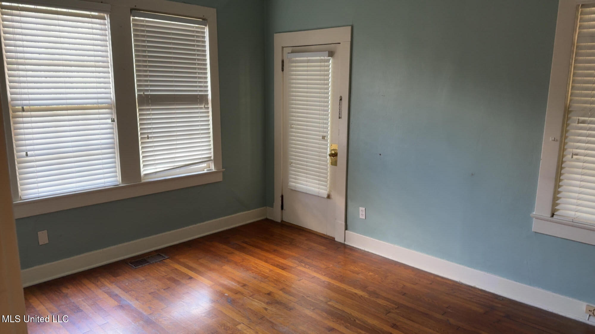 703 Gillespie Street Jackson, MS 39202 - Photo 18 of 28 IMG_6124