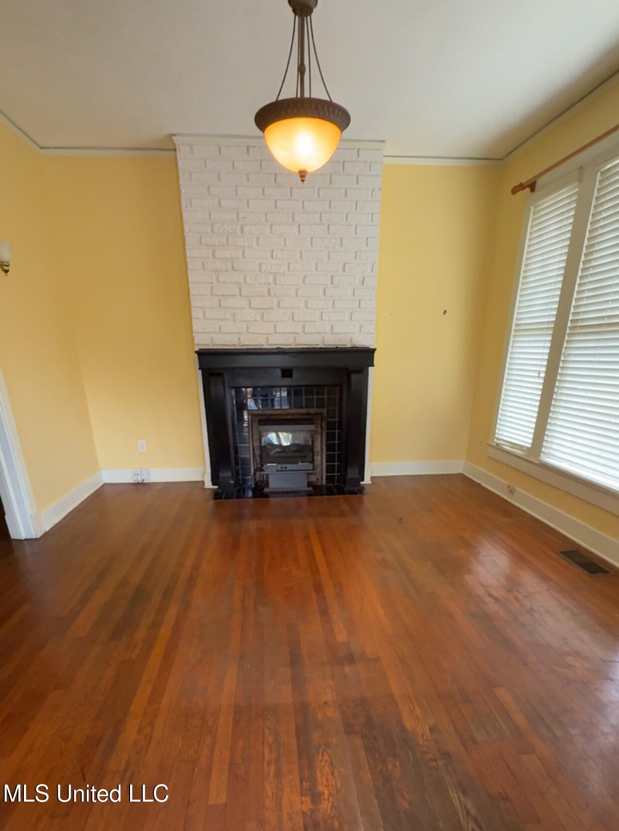 703 Gillespie Street Jackson, MS 39202 - Photo 3 of 28 IMG_6105