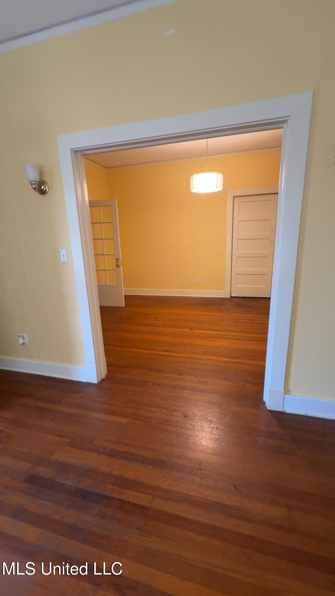 703 Gillespie Street Jackson, MS 39202 - Photo 4 of 28 IMG_6106