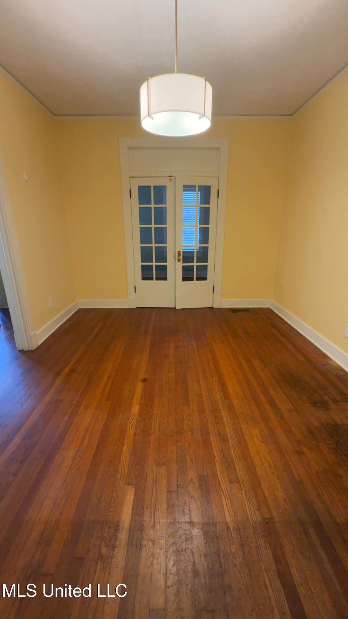 703 Gillespie Street Jackson, MS 39202 - Photo 7 of 28 IMG_6111