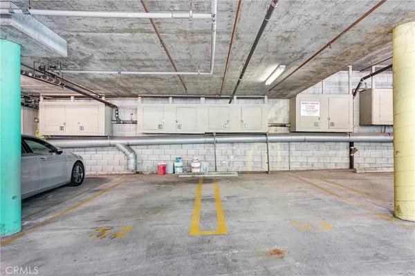 $629,000 | 4189 Vineland Avenue, Unit 108, North Hollywood, CA 91602