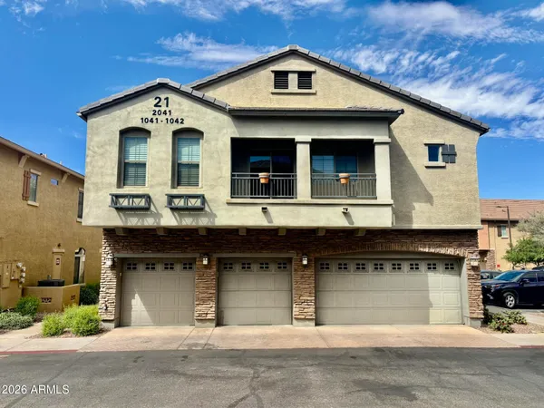 $299,900 | 1350 South Greenfield Road, Unit 2041, Mesa, AZ 85206