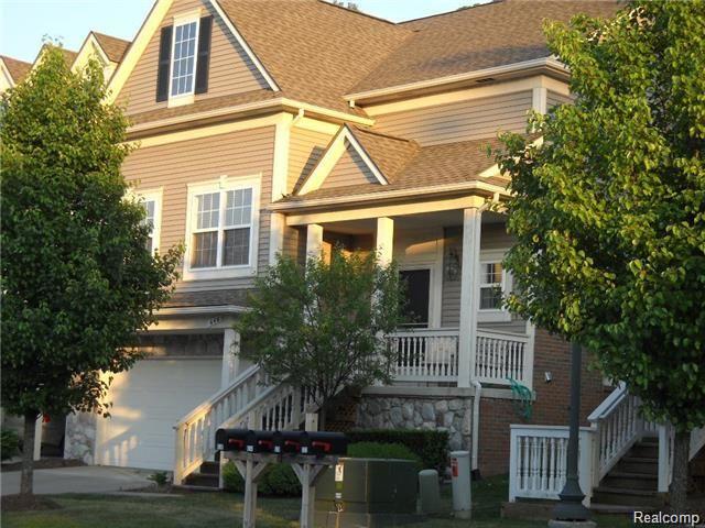 646 West Bluff Court Rochester, MI 48306 - Photo 2 of 13 Front2.jpg
