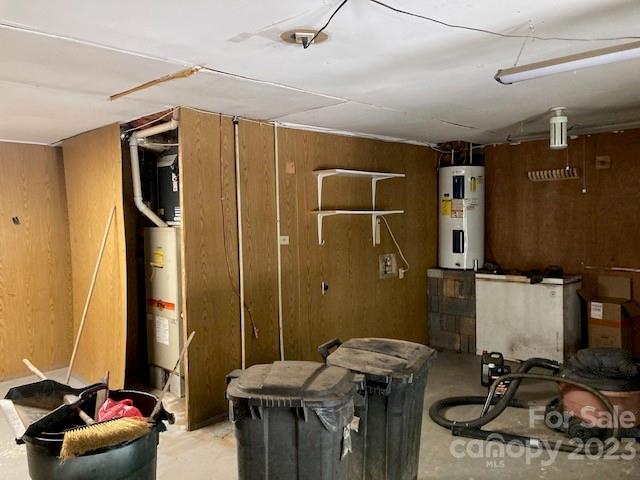 4660 Maple Creek Road Rutherfordton, NC 28139 - Photo 26 of 27 a bathroom with a sink a toilet and shower