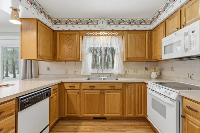 $285,000 | 4704 Romence Road, Portage, MI 49024