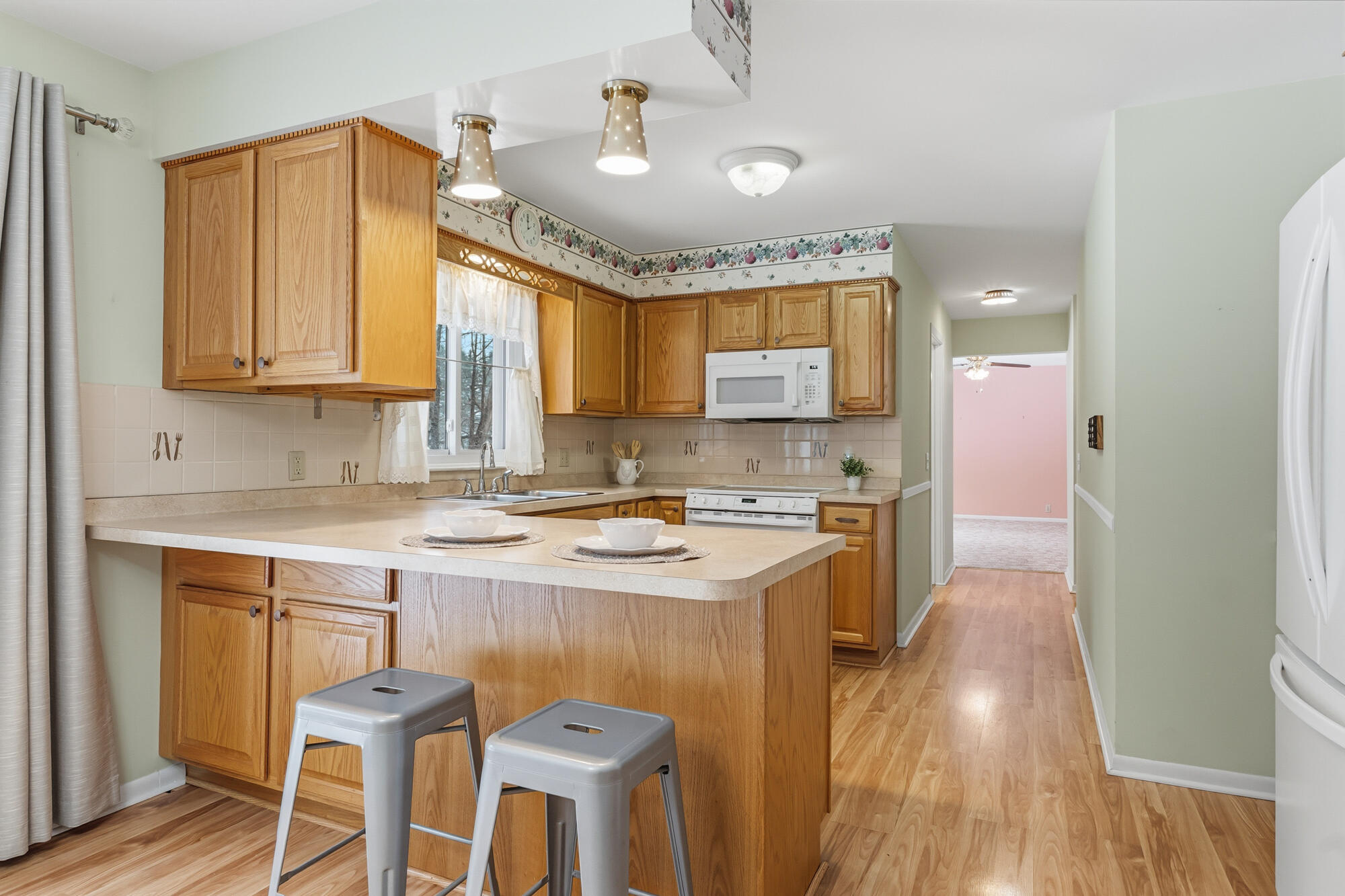 4704 Romence Road Portage, MI 49024 - Photo 14 of 41 4704 Romence Rd - Snack Bar