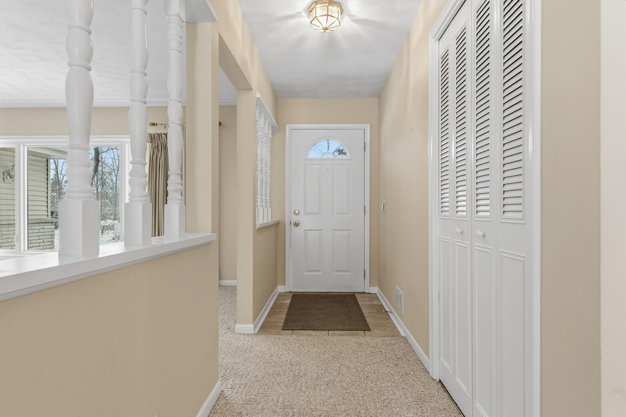 4704 Romence Road Portage, MI 49024 - Photo 5 of 41 4704 Romence Rd - Entry