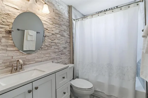 $429,999 | 484 Kettering Road, Deltona, FL 32725