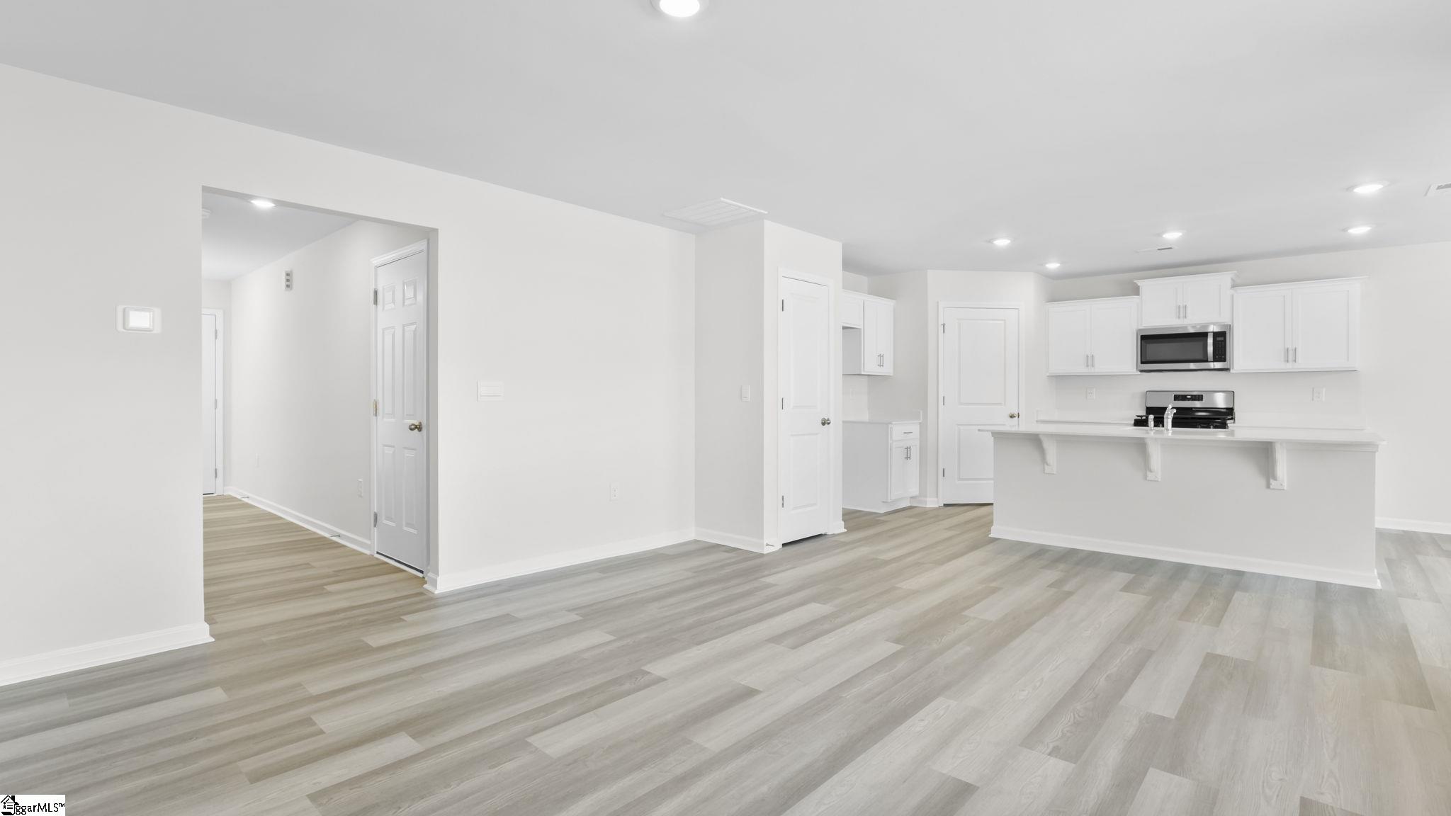 123 Bobbin Road Greenville, SC 29611 - Photo 9 of 36 Gallery Image 9