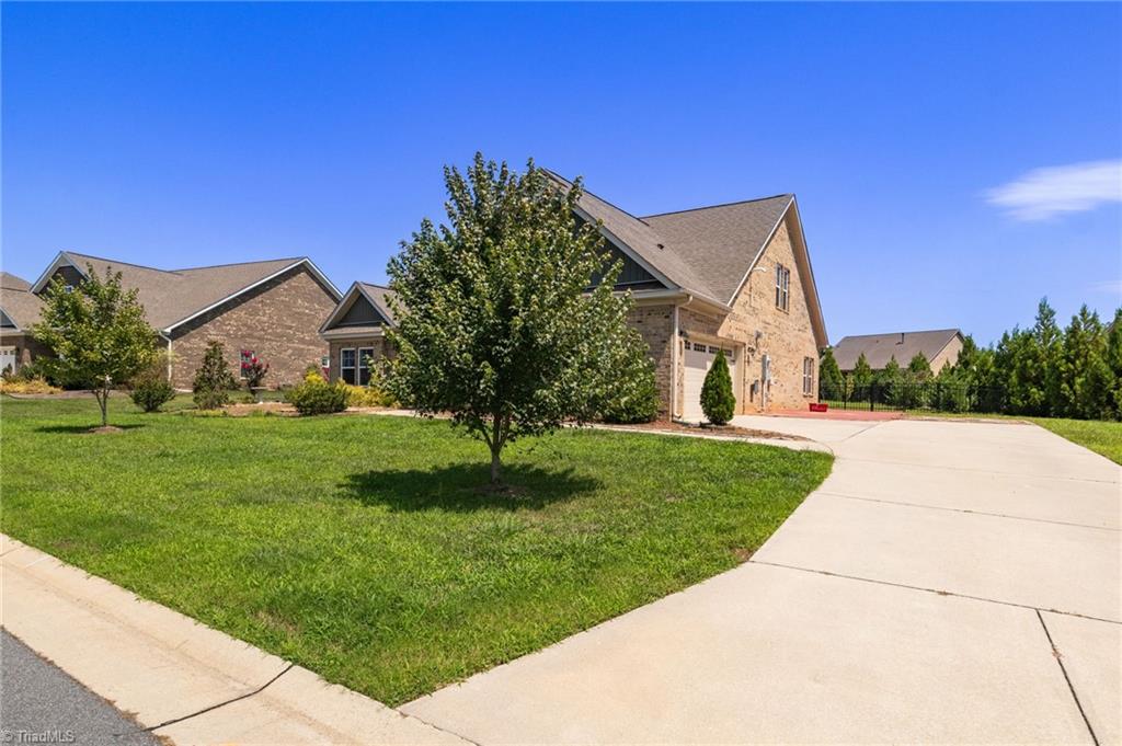 8348 Tralee Road Clemmons, NC 27012 - Photo 4 of 41